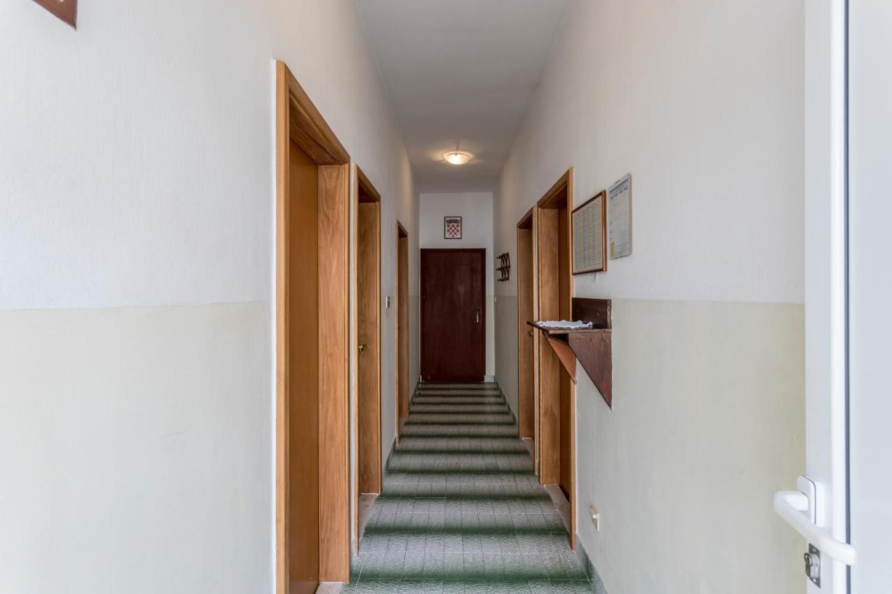 Apartmani Prkacin تروغير المظهر الخارجي الصورة